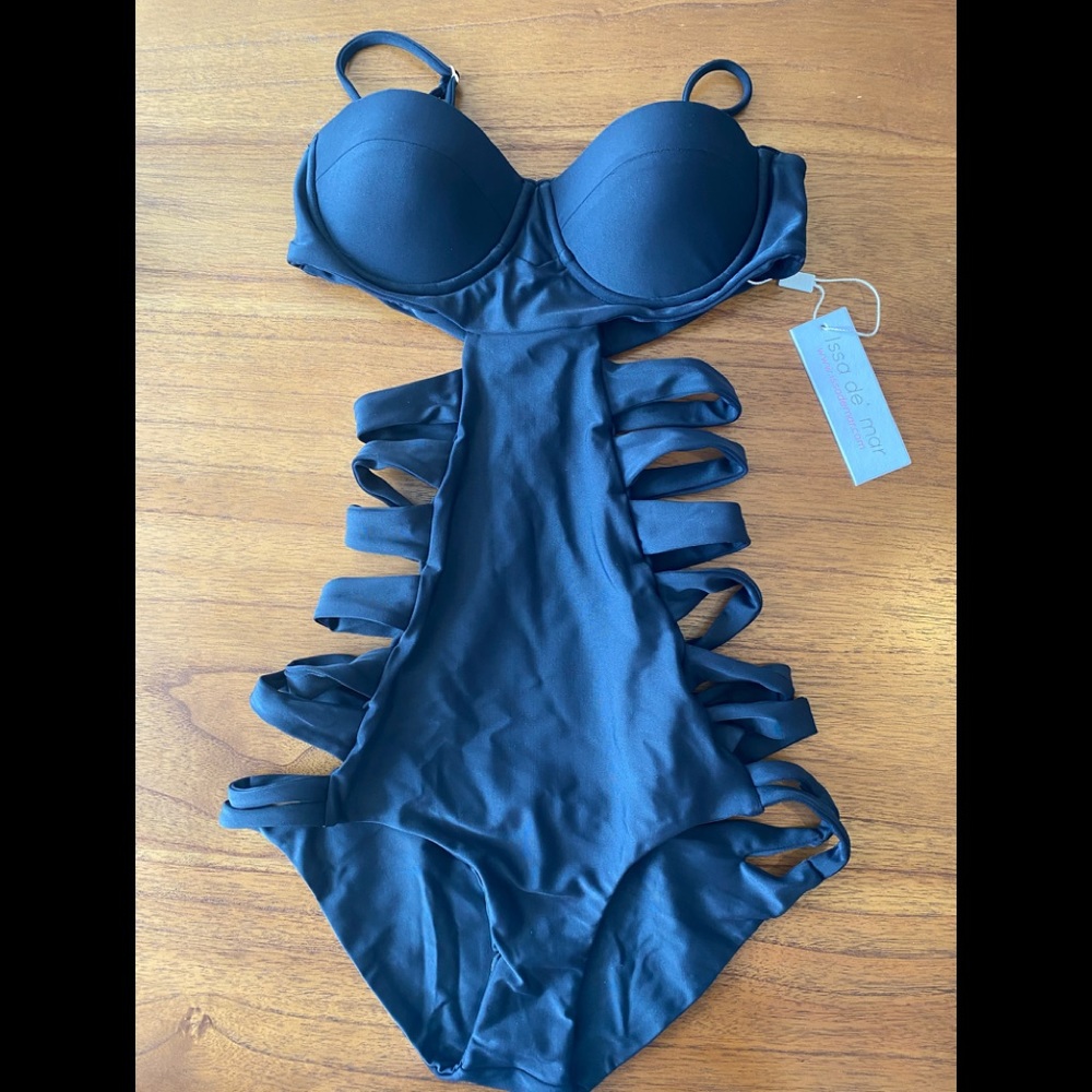 Issa de’ Mar bathing suit NWT
